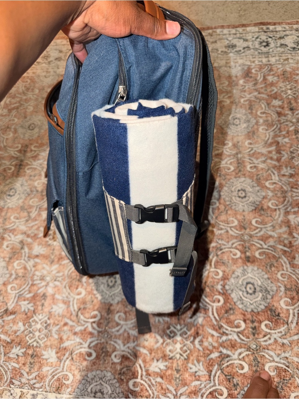 Sunflora picnic back pack - Picture 3 of 9